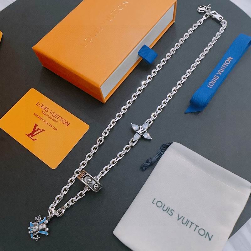 LV Necklace 05yxh99 (4)