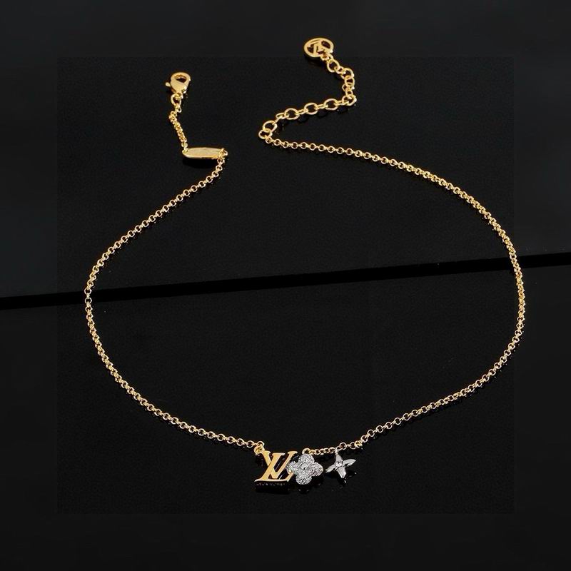 LV Necklace 06yxh04 (2)