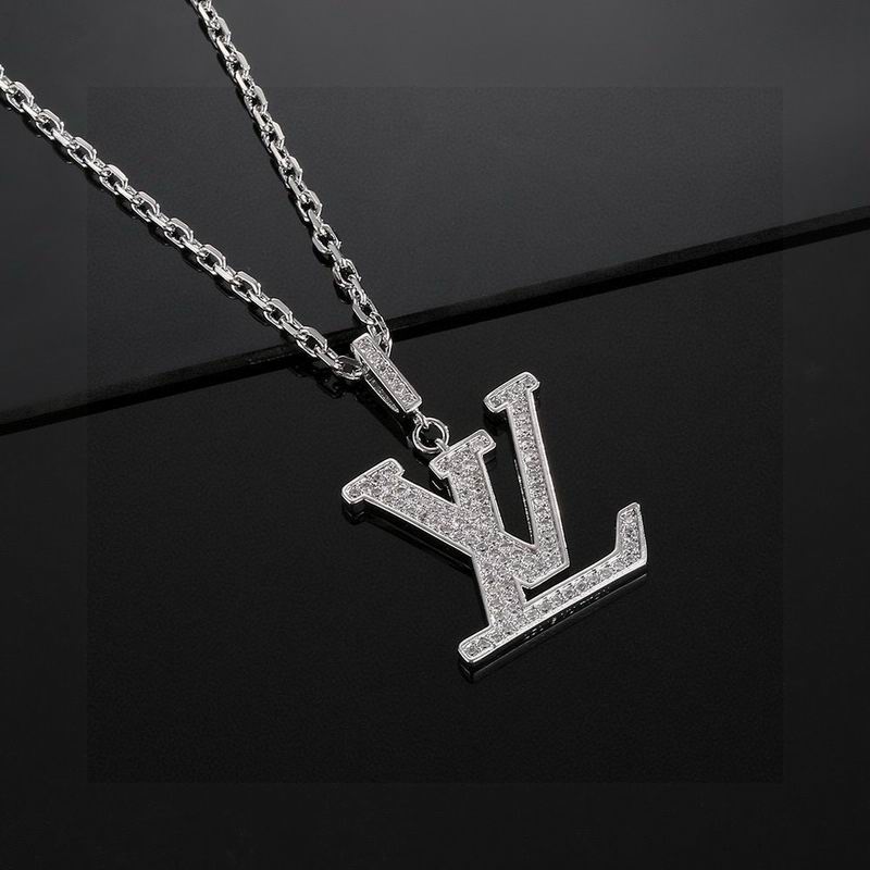 LV Necklace 06yxh05 (1)
