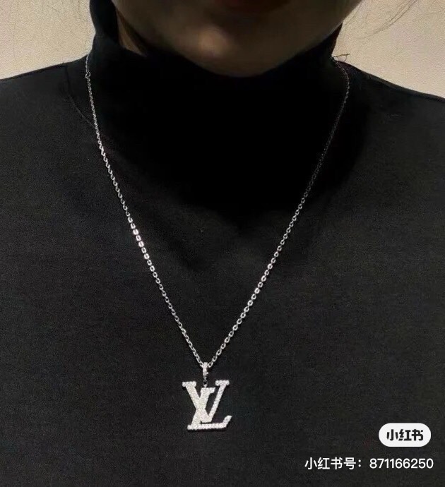 LV Necklace 06yxh05 (5)
