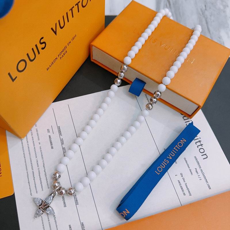 LV Necklace 06yxh08 (1)