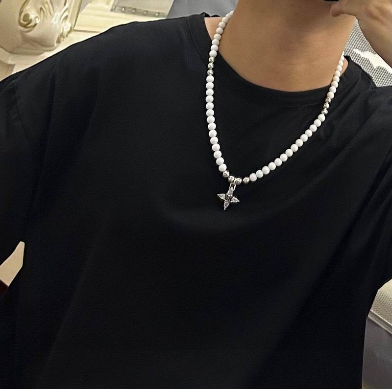 LV Necklace 06yxh08 (5)