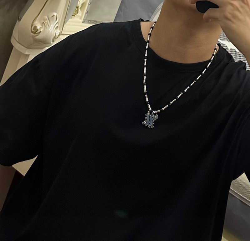 LV Necklace 06yxh09 (5)