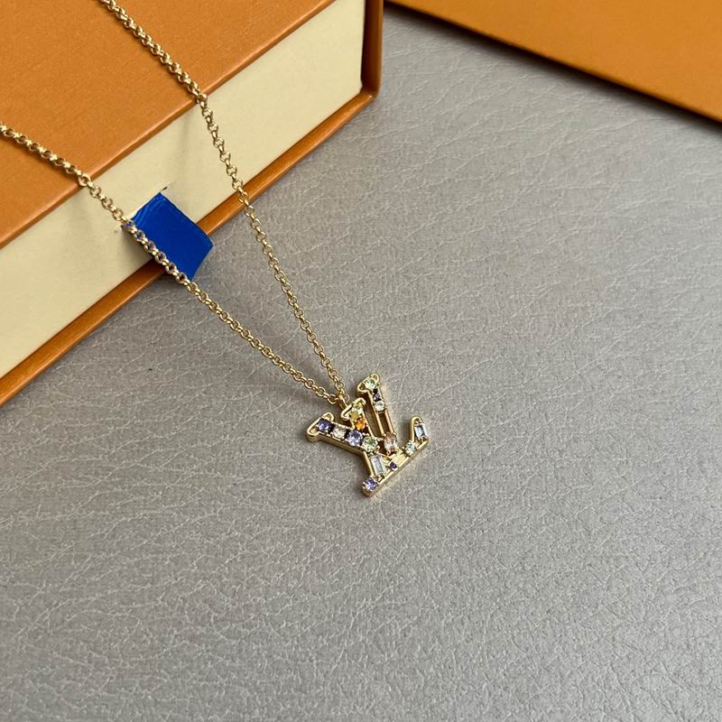 LV Necklace 07yxh02 (4)