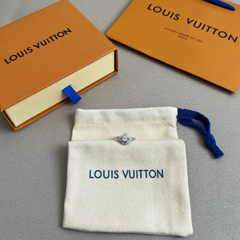 LV Ring 04yxh10 (2)
