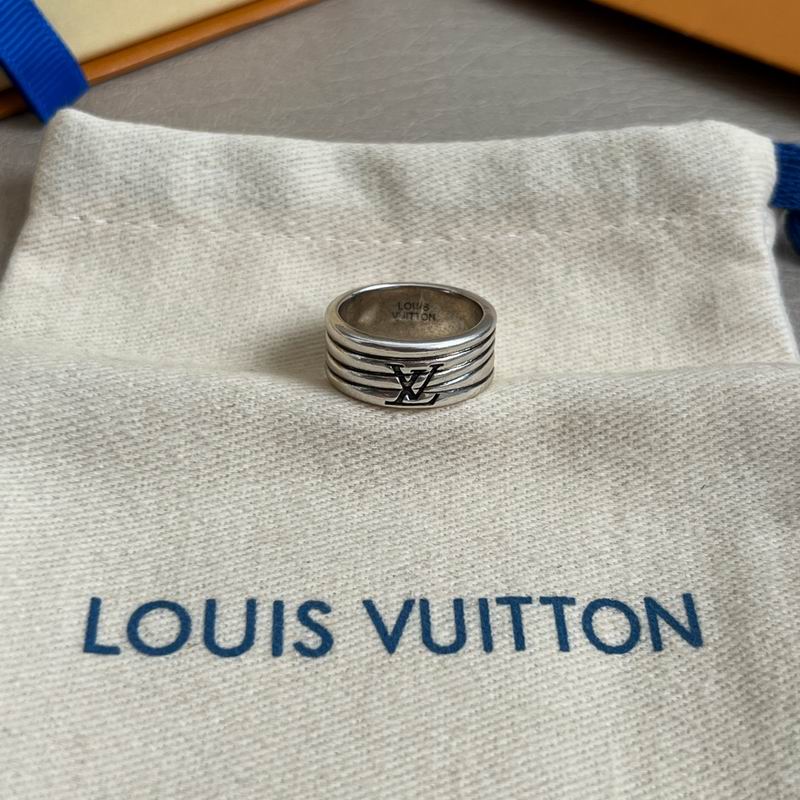 LV Ring 04yxh15 (2)