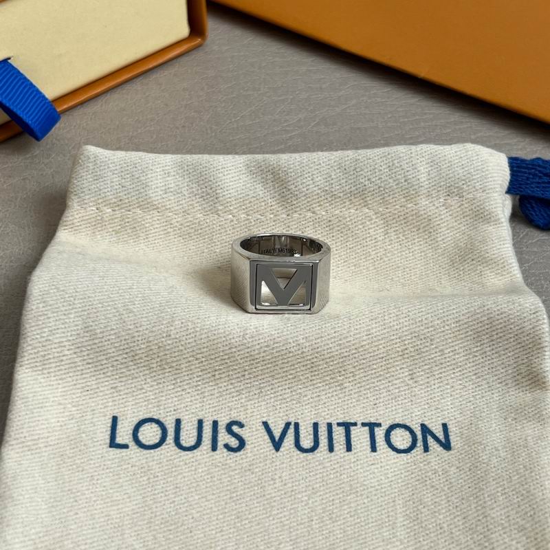 LV Ring 04yxh20 (5)