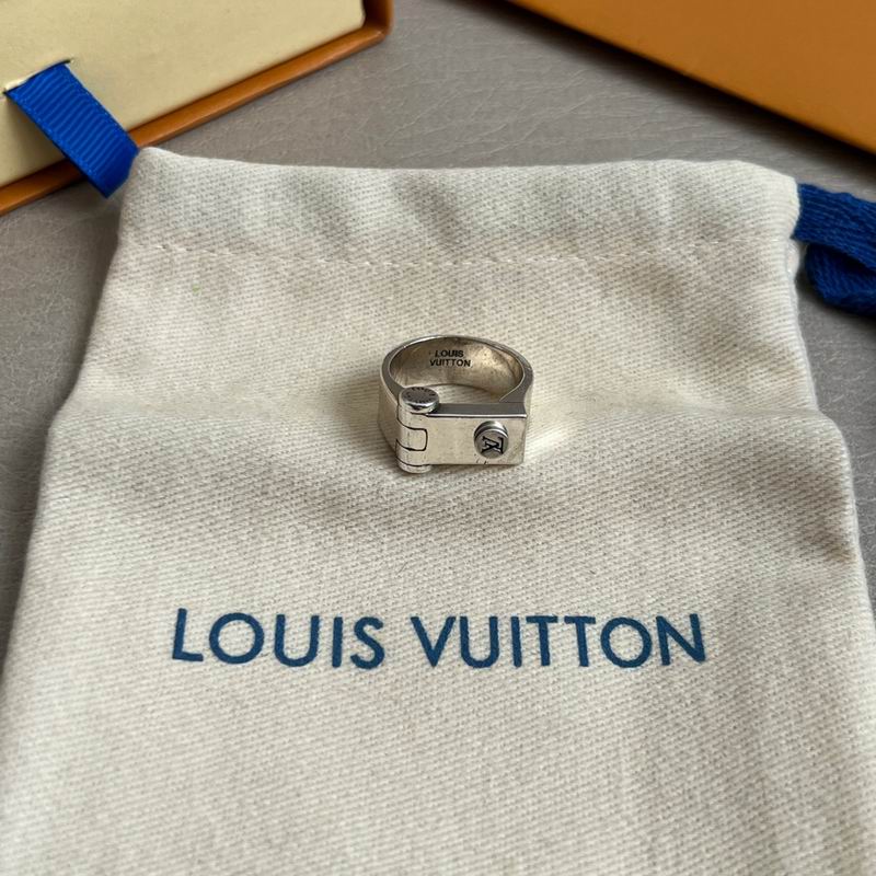 LV Ring 04yxh21 (4)