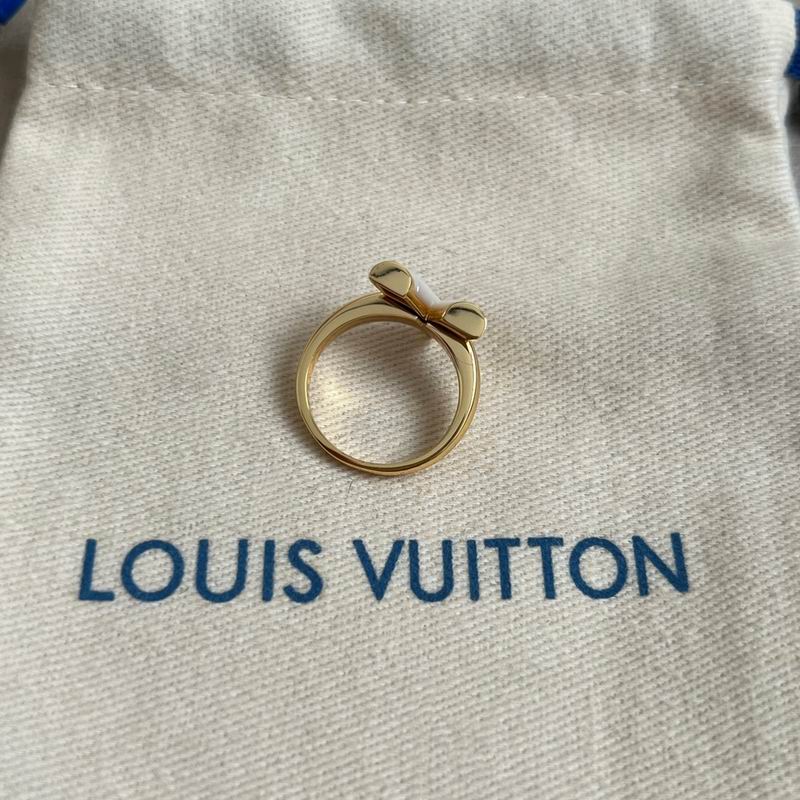 LV Ring 04yxh22 (2)