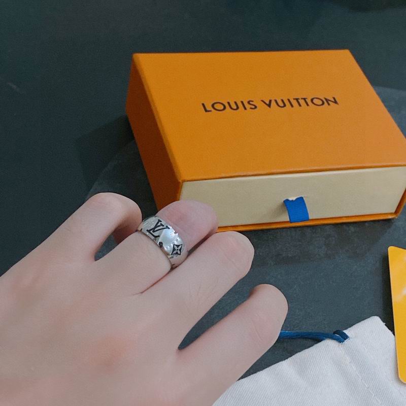 LV Ring 04yxh25 (4)