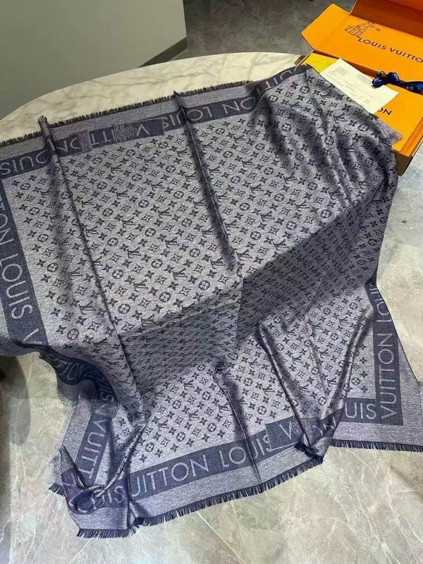 LV Scarf 140X140cm 70%羊绒30%真丝 E26 (23)