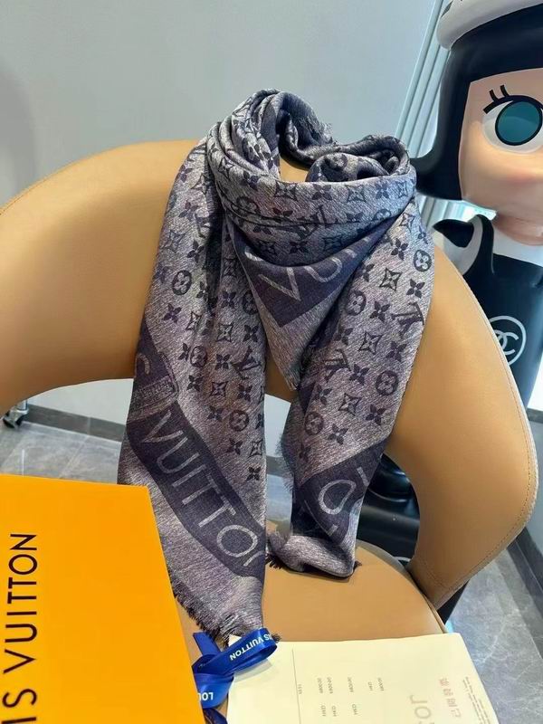 LV Scarf 140X140cm 70%羊绒30%真丝 E26 (24)