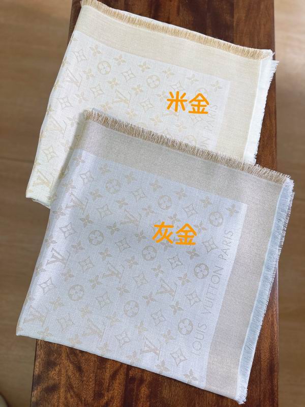LV Scarf 140X140cm E28 (3)