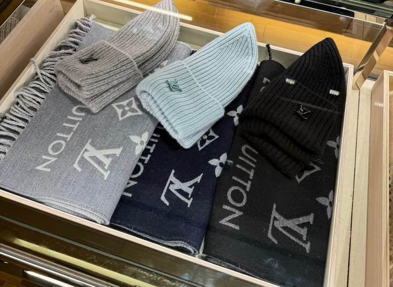 LV Scarf 35X185cm E (2)