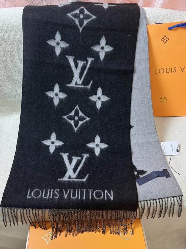 LV Scarf 45X180cm E (15)