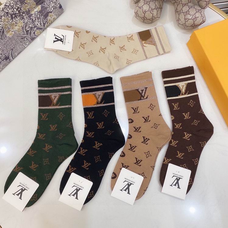 LV Socks (1)