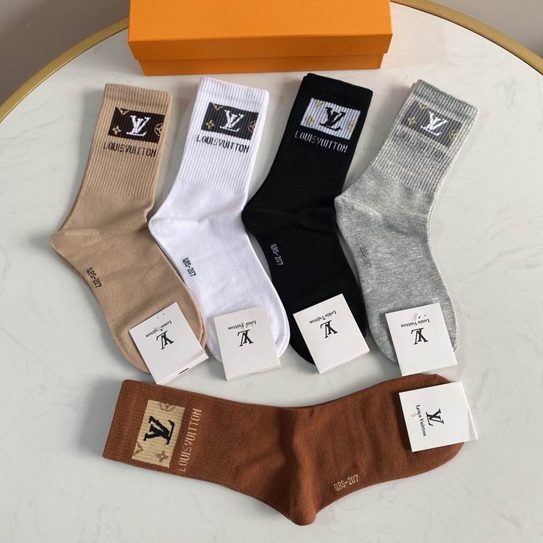 LV Socks (2)