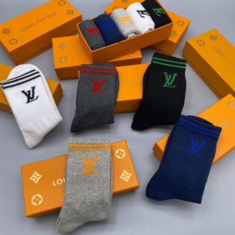LV Socks (2)