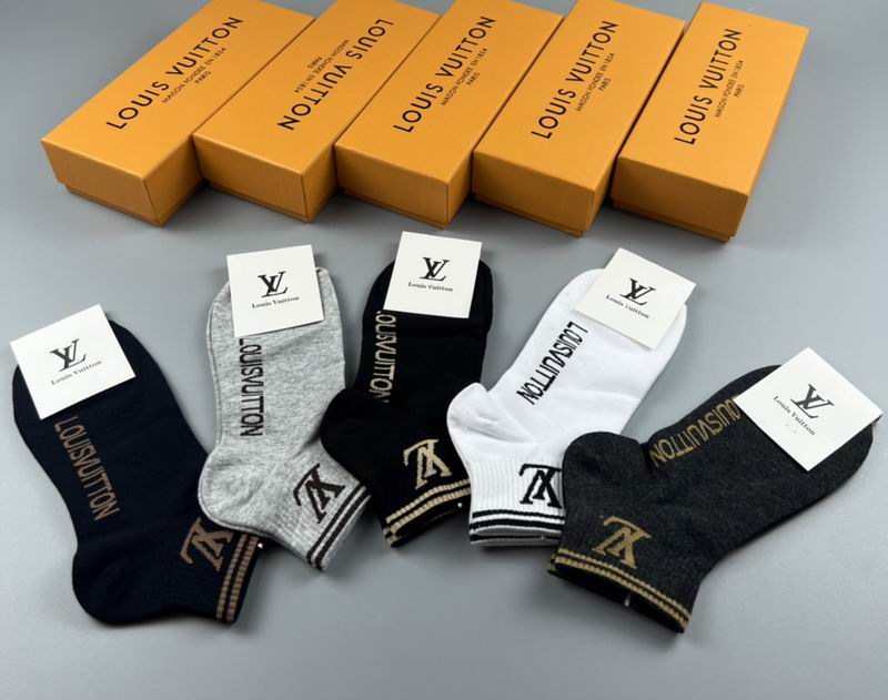 LV Socks (2)