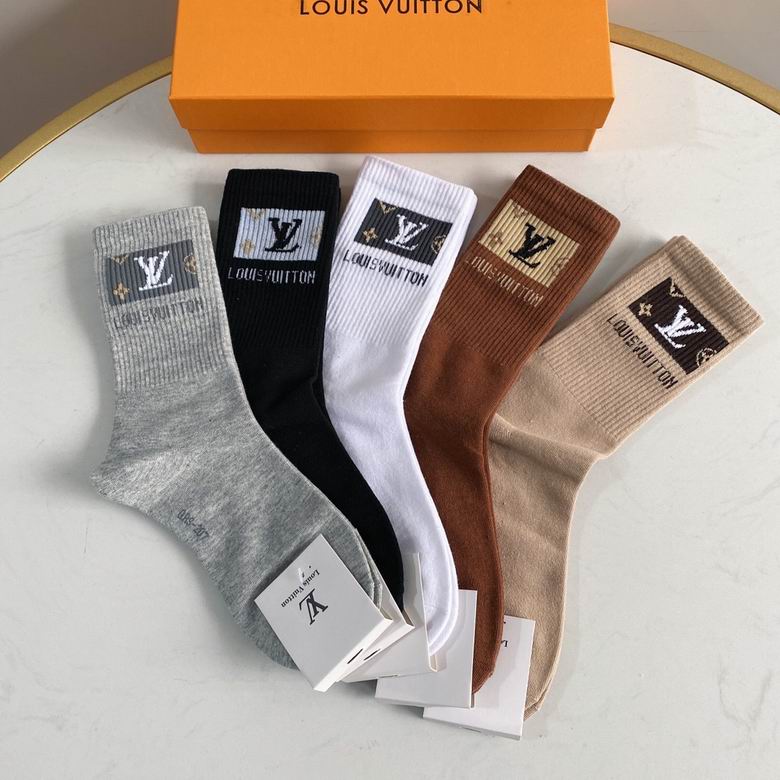 LV Socks (3)