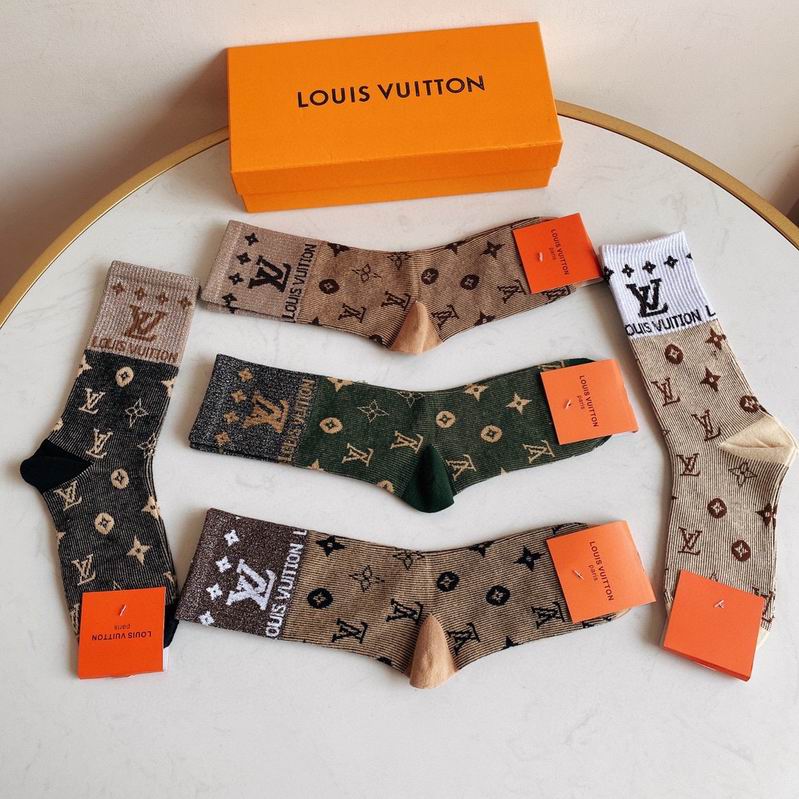 LV Socks (3)