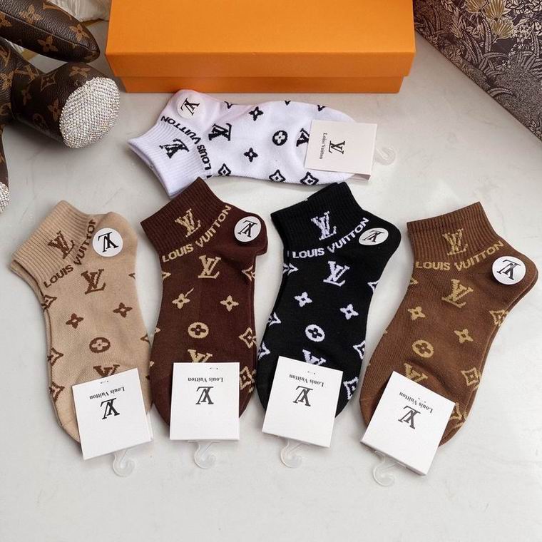 LV Socks (3)