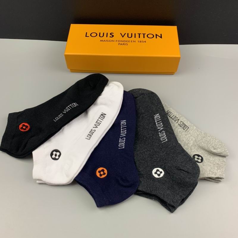 LV Socks (3)