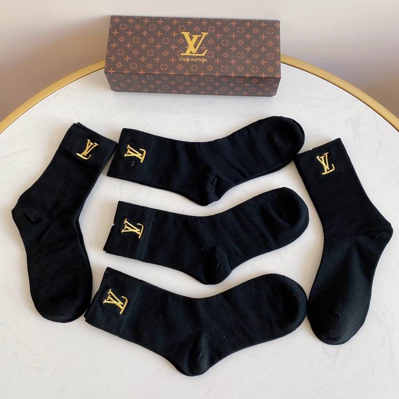 LV Socks (4)