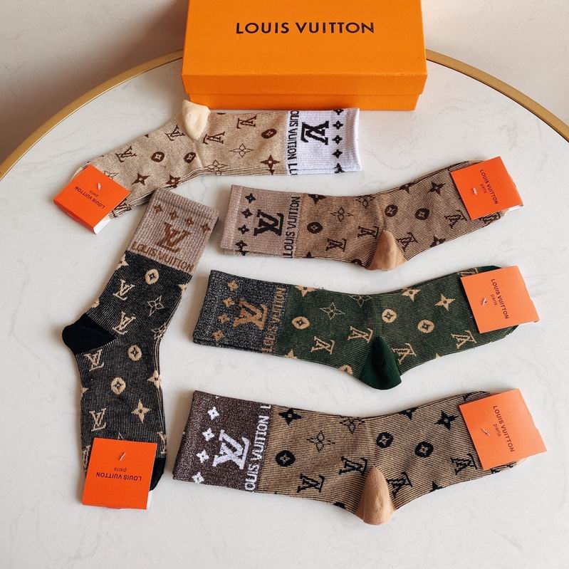 LV Socks (4)