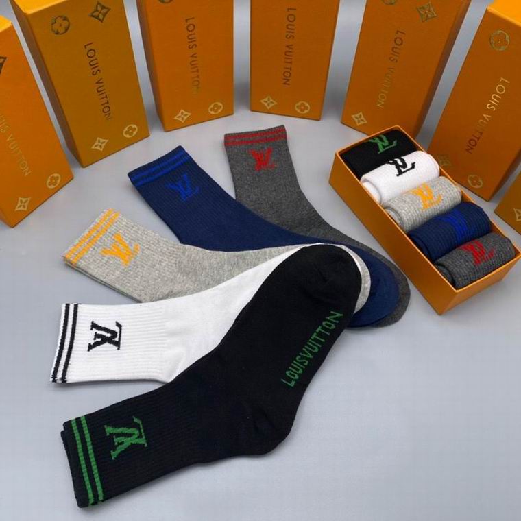LV Socks (5)