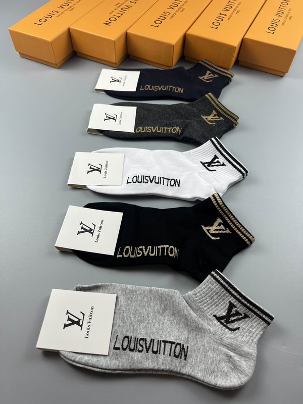 LV Socks (9)