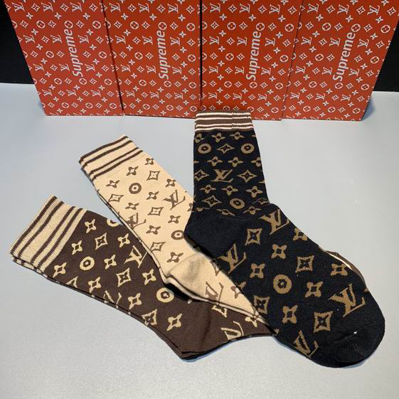 LV Socks  (1)
