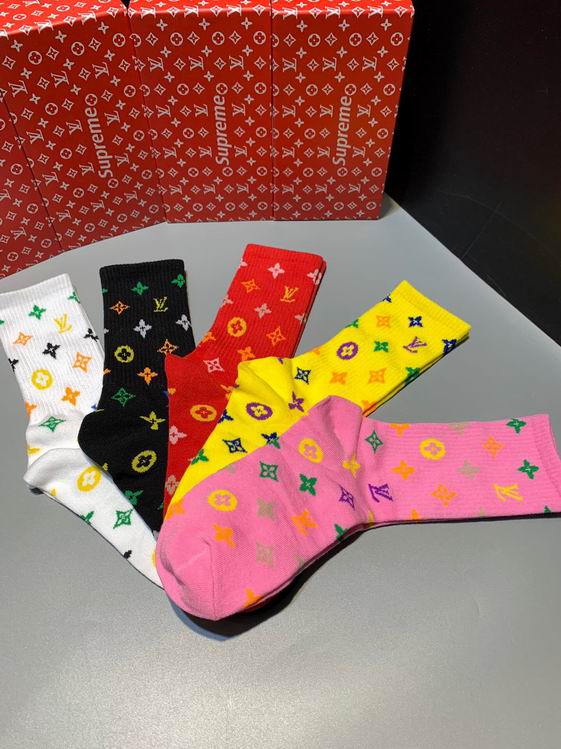 LV Socks  (2)