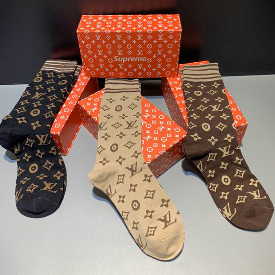 LV Socks  (2)