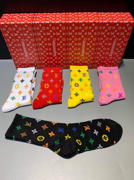 LV Socks  (4)