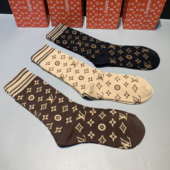 LV Socks  (5)