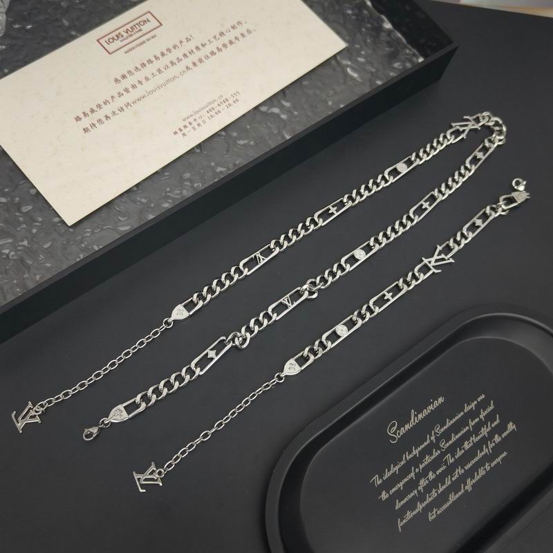 LV Suits 04yxh05 (7)