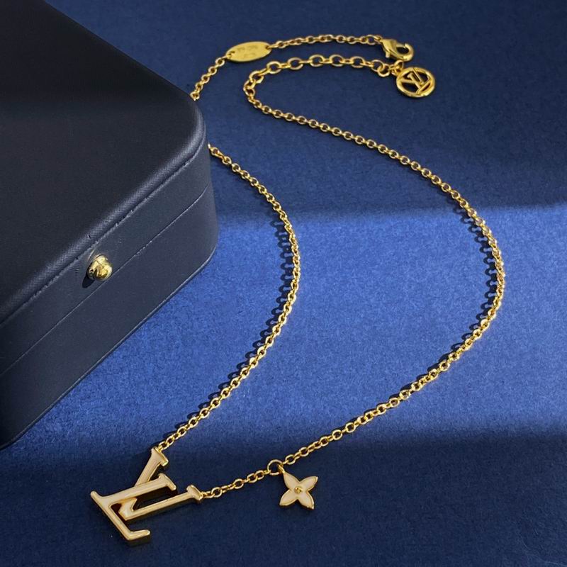 LV Suits 05yxh03 (5)