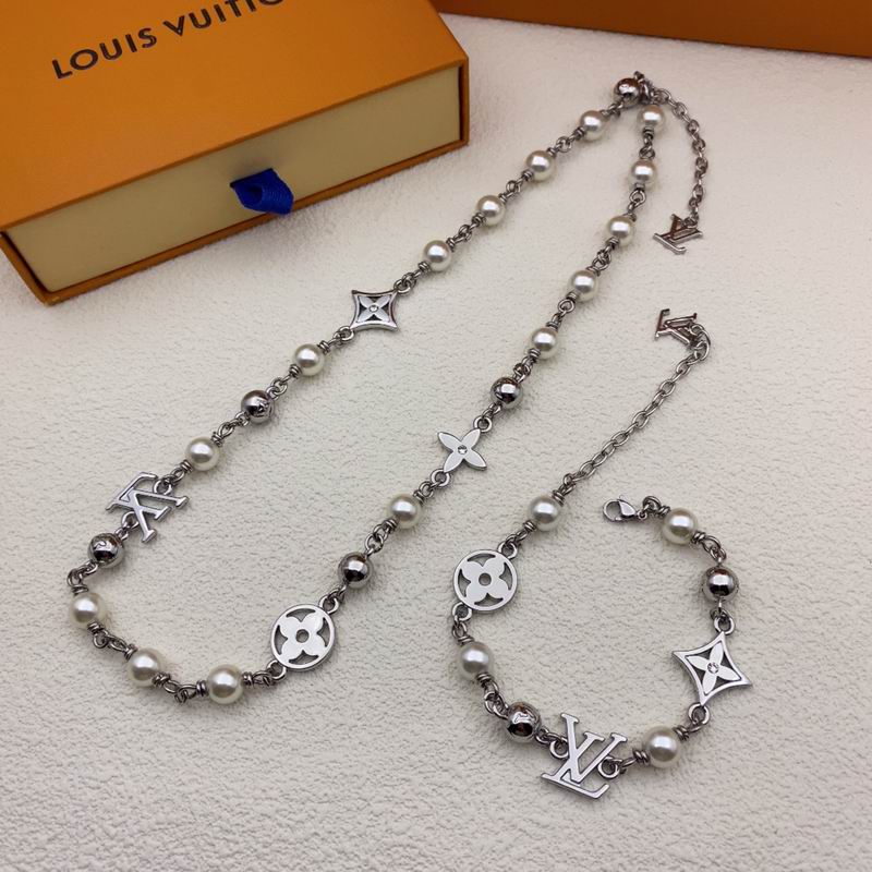 LV Suits 05yxh05 (2)