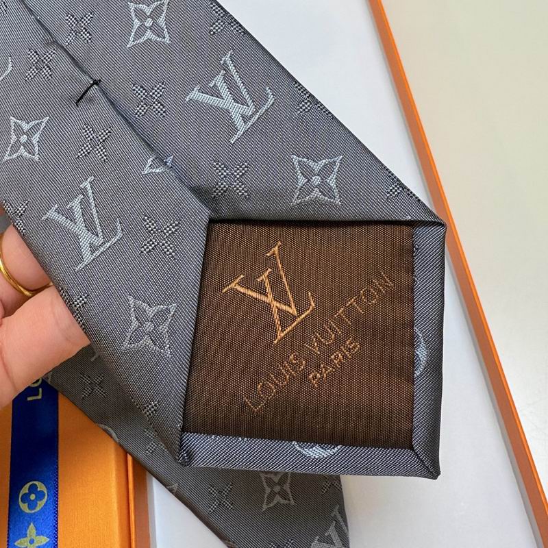 LV Tie hm (270)