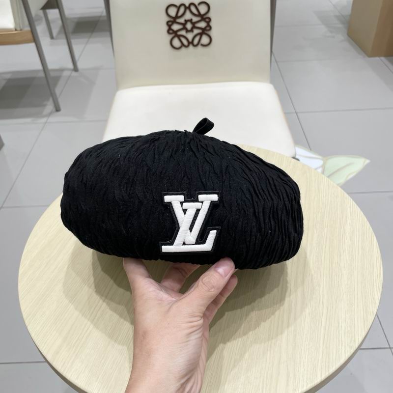 LV beret (26)