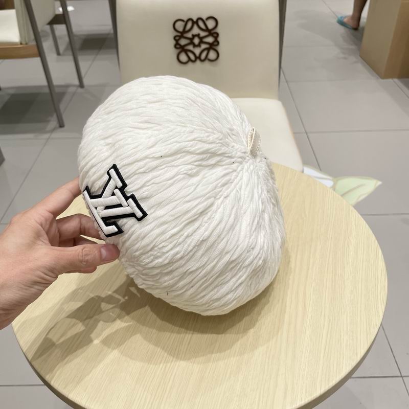 LV beret (31)