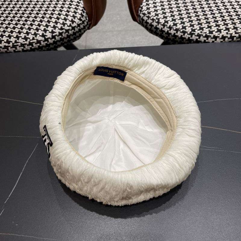LV beret (49)