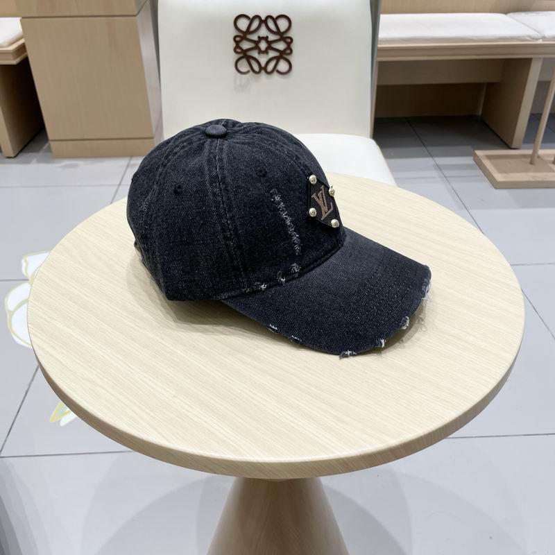 LV cap (495)