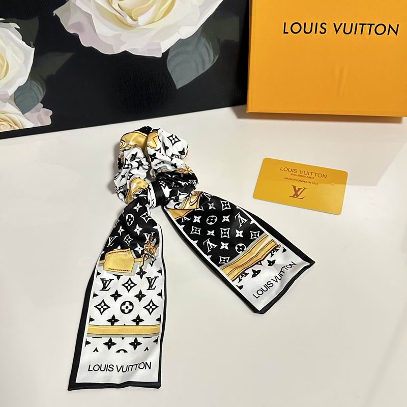 LV hairband hh (57)