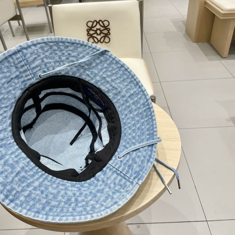 LV hat (10)