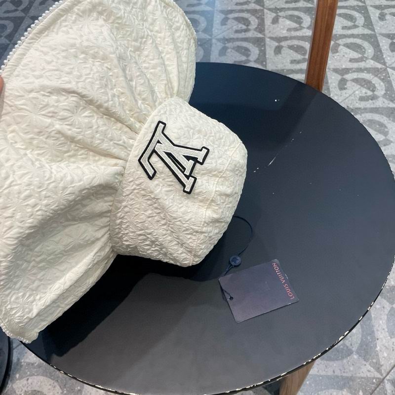 LV hat (114)