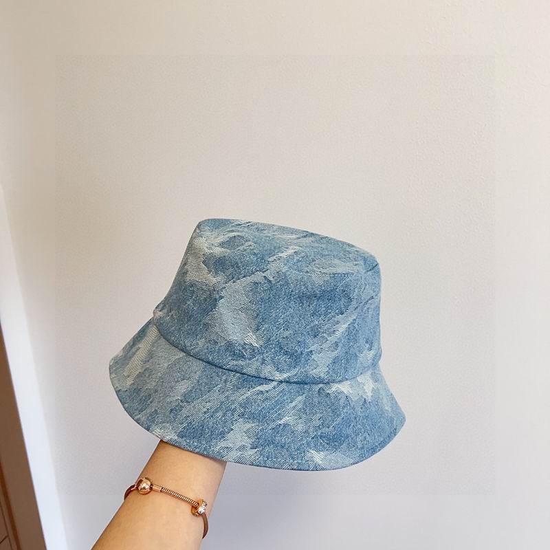 LV hat (133)