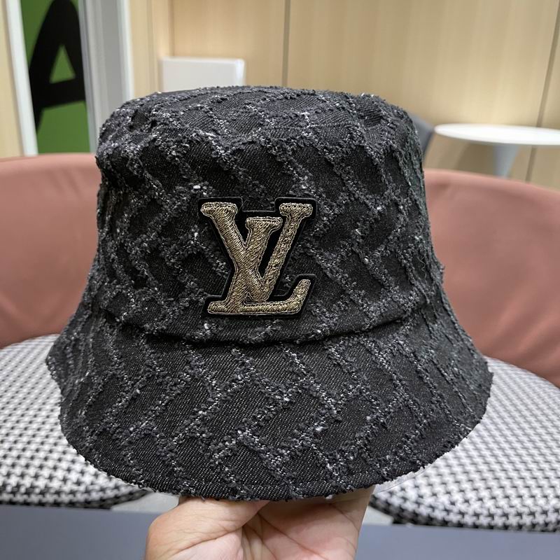 LV hat (198)