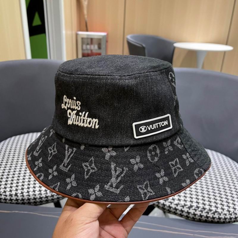 LV hat (230)
